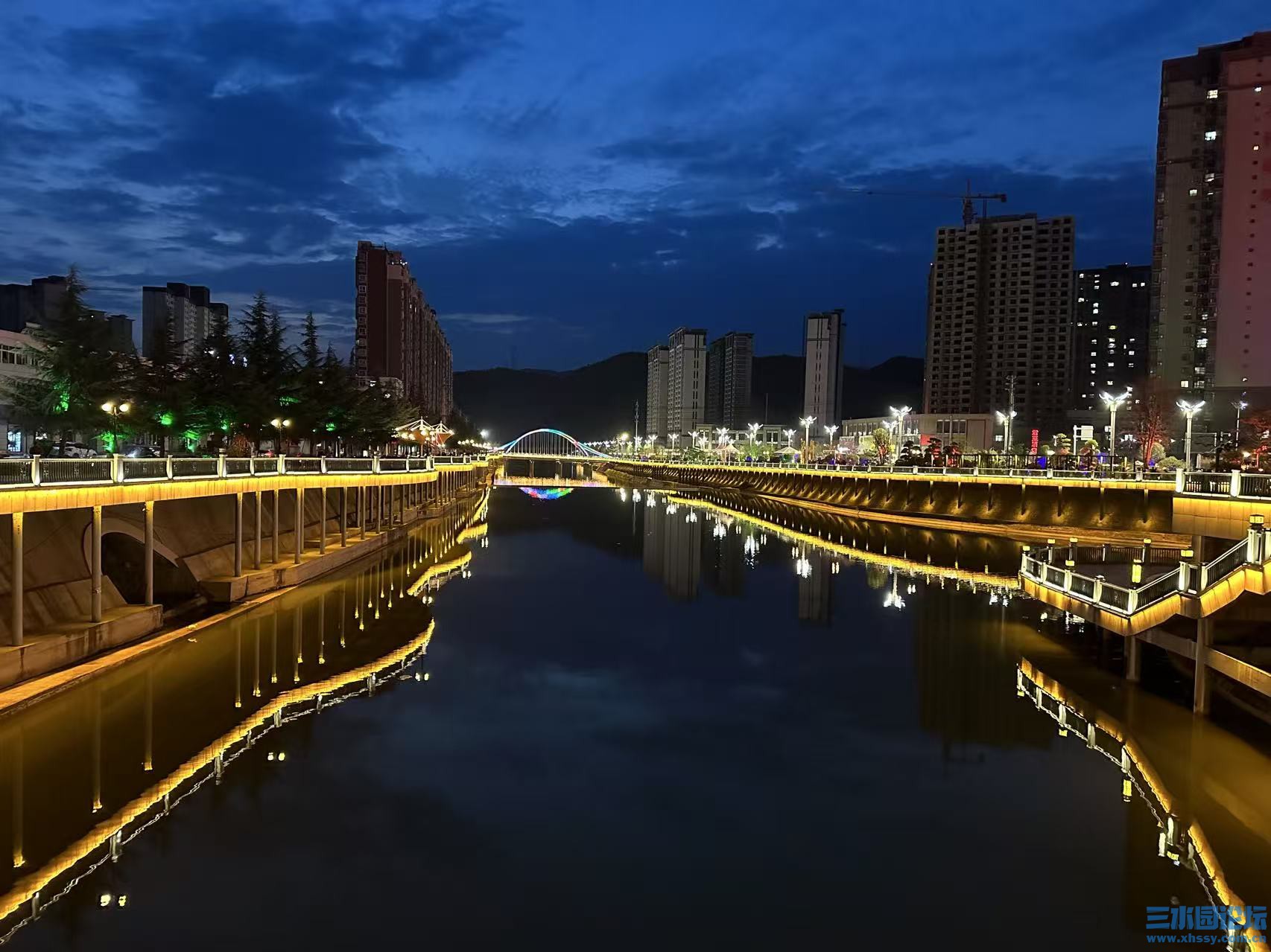 夜城.jpg